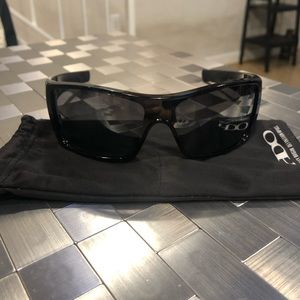 Like New Oakley Batwolf sunglasses